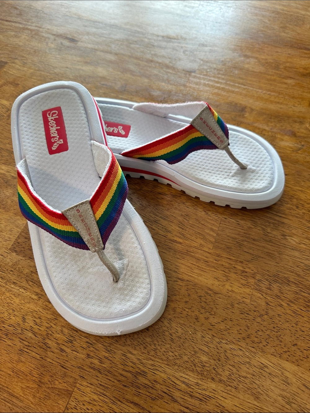 Skechers Cali Y2k Rainbow  White Flip Flops